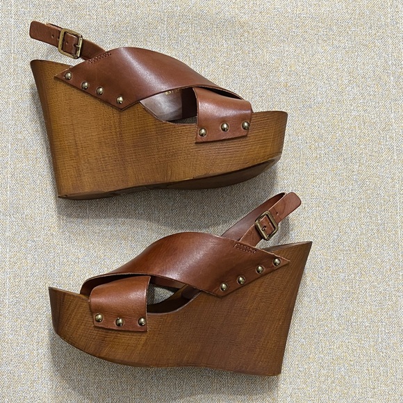 ❤️Aldo Celaria White Wedge Sandals - Picture 6 of 16